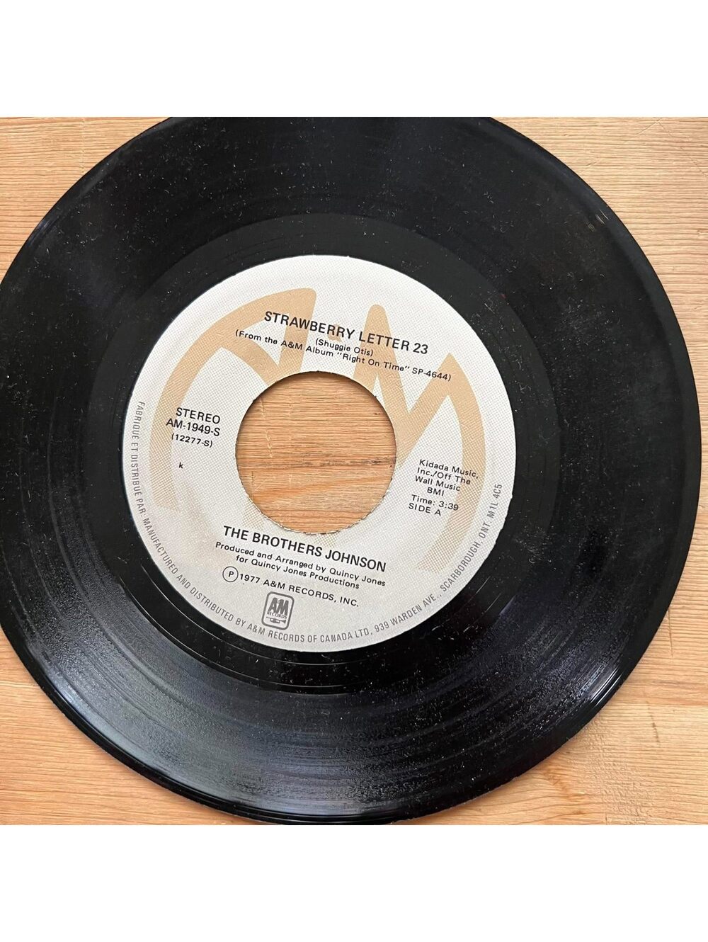 The Brothers Johnson - Strawberry Letter/Dancin' and Prancin' 45rpm VG+ R16